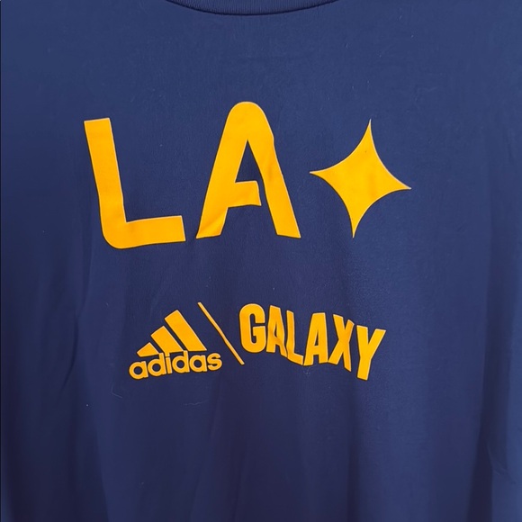 Adidas Men's Navy LA Galaxy Pregame T-Shirt - Picture 2 of 5